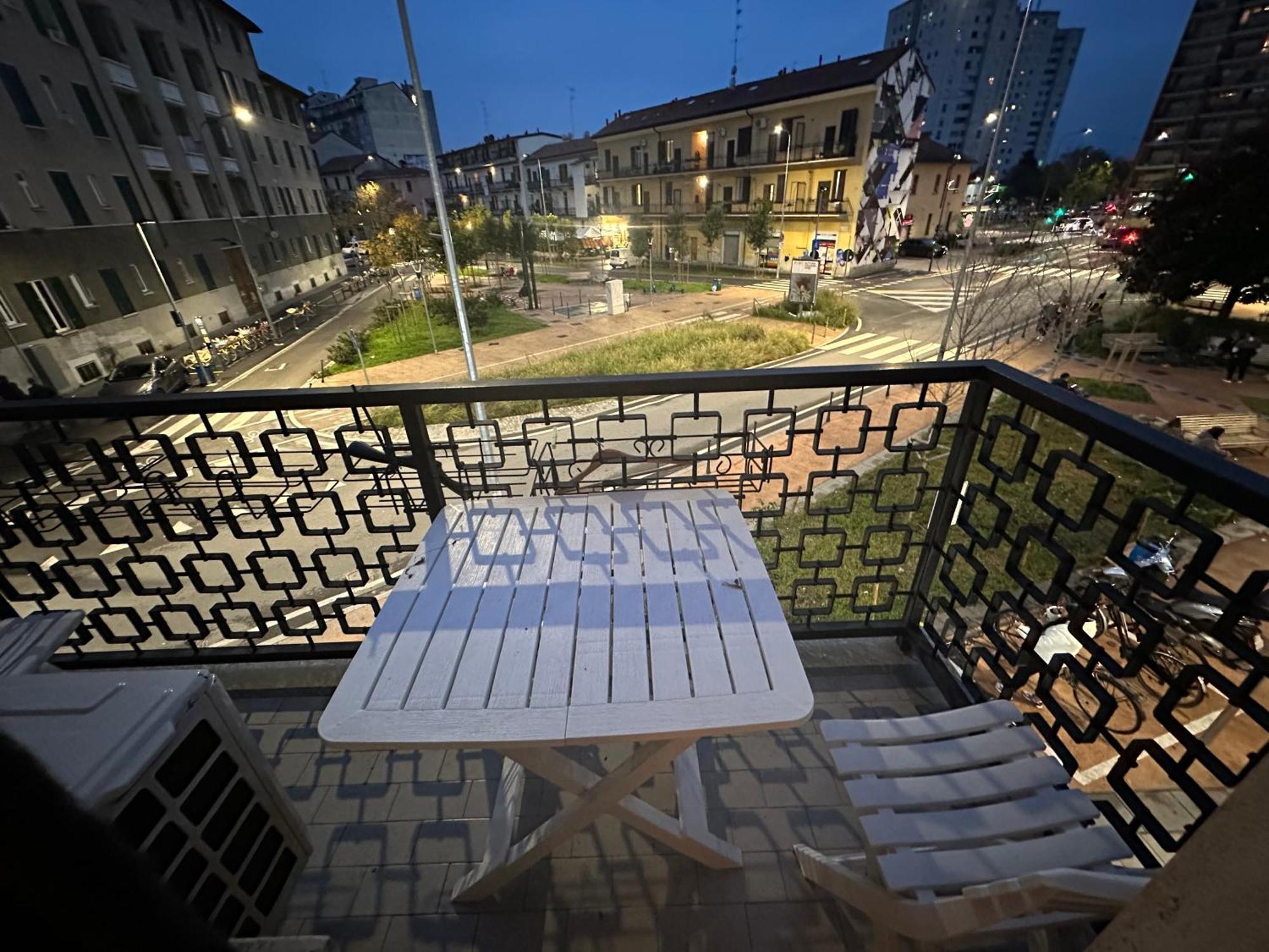 Gigli, Rooms Con Cucina In Comune E Terrazza Milão Exterior foto